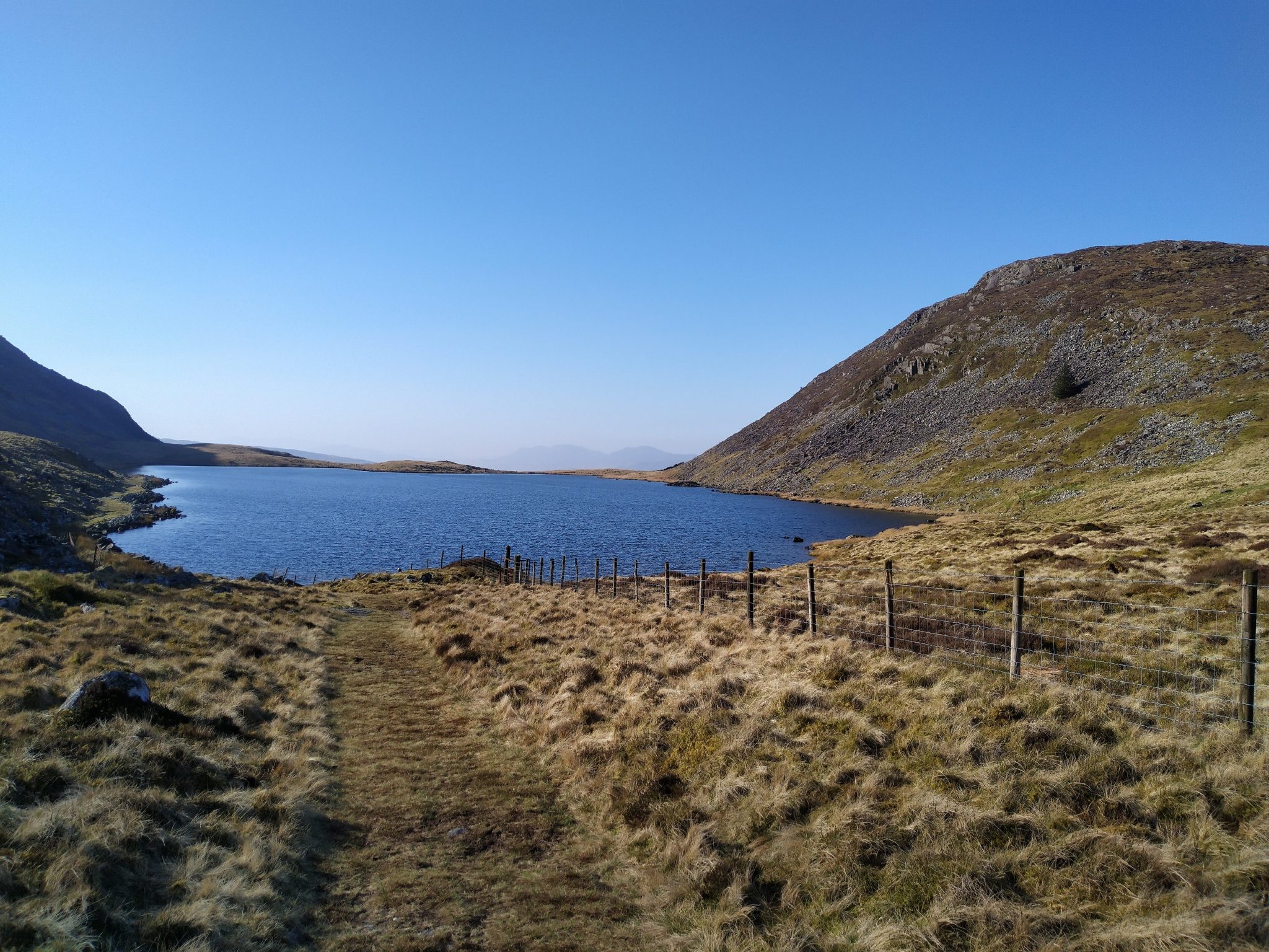 40421 – Llyn Y Manod via Afon Du Bach – Half of the old coaching house